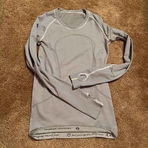 Lululemon swiftly tech long sleeve shirt size 8